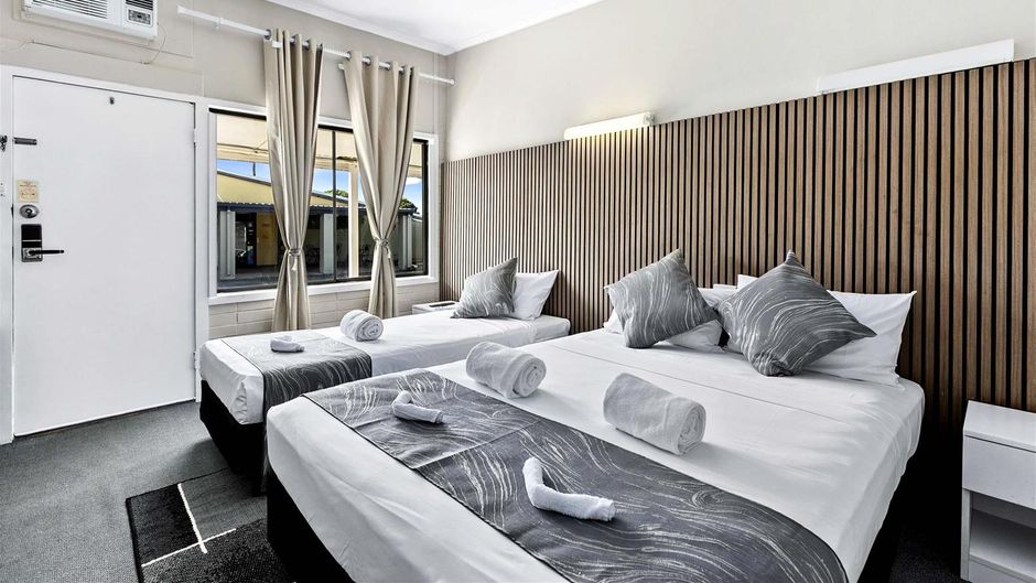 Arkana Motel Room