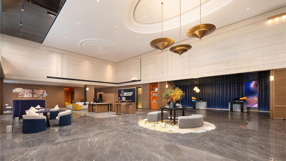 Hampton Jingdezhen Porcelain Center Lobby