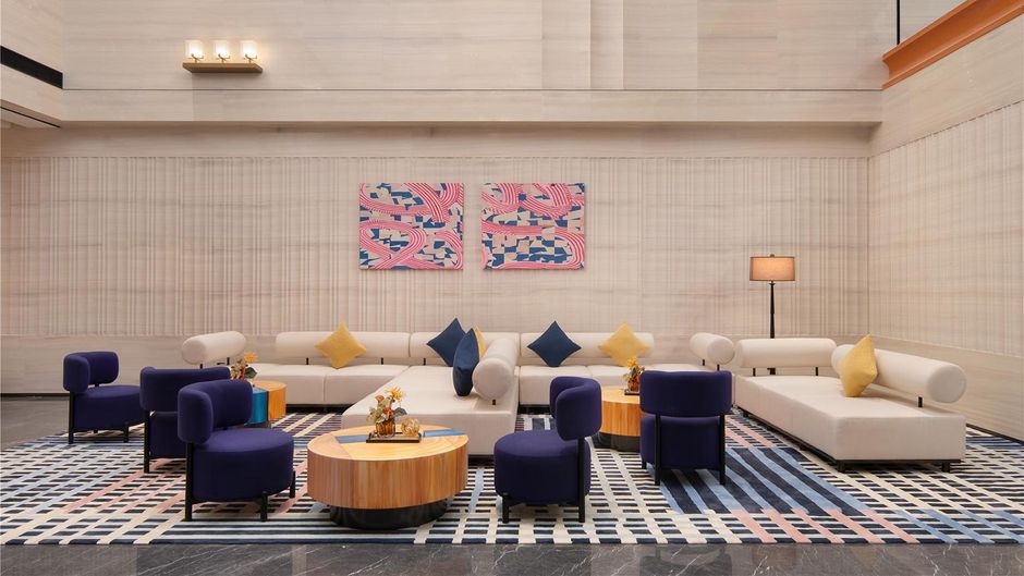 Hampton Jingdezhen Porcelain Center Lobby