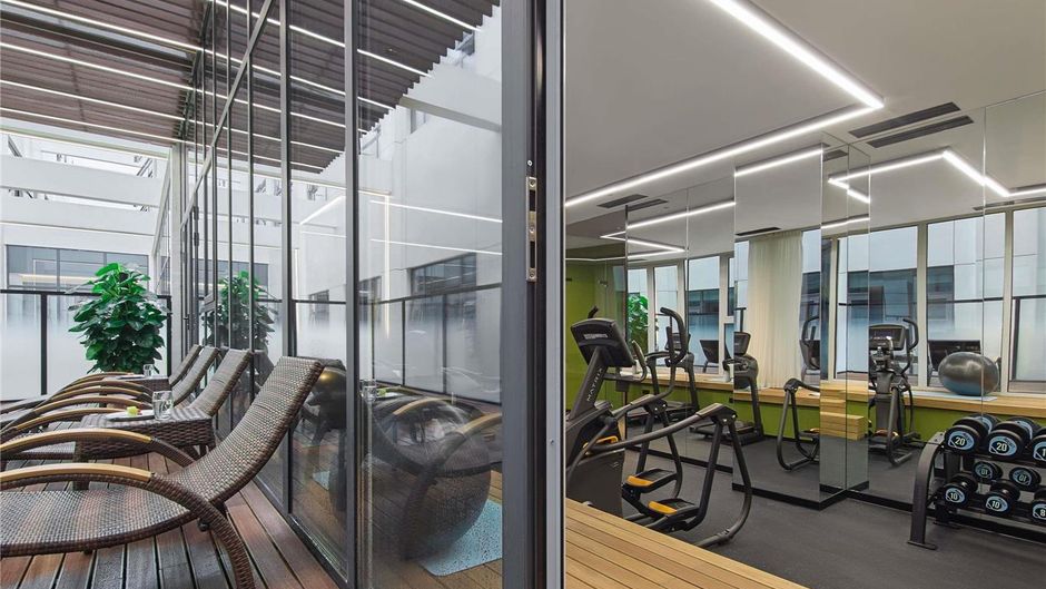 Novotel Yinchuan Lanxigu Health