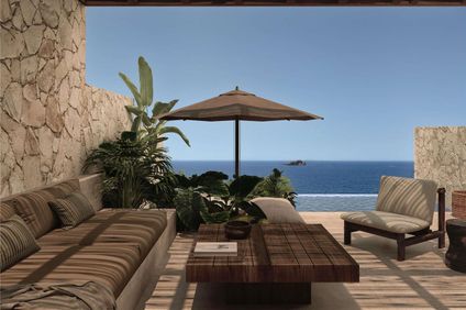 Luura Paros Cliff