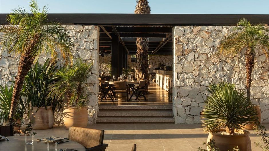 Luura Paros Cliff Restaurant