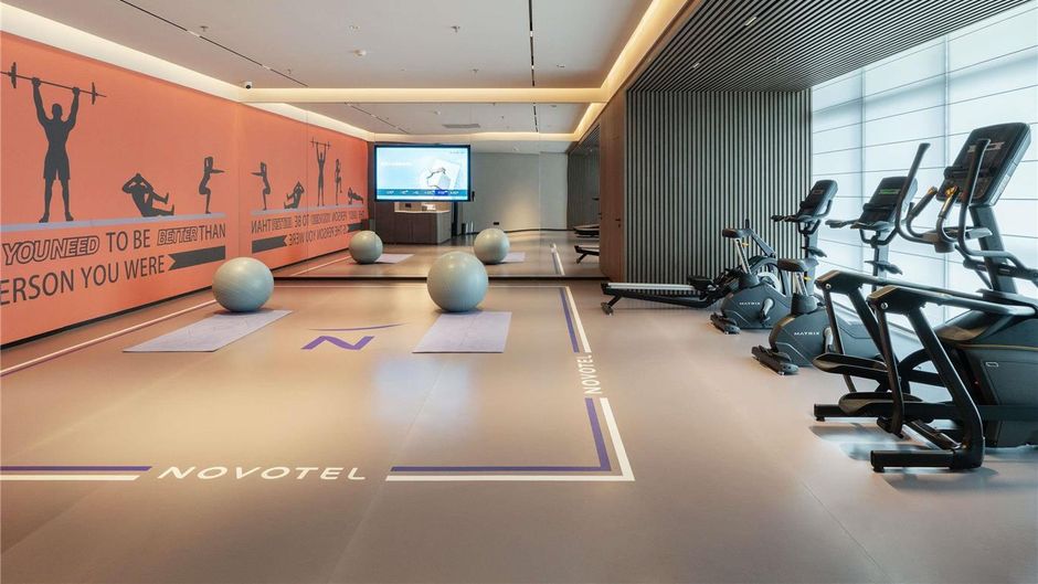 Novotel Dalian Zhongshan Square Health