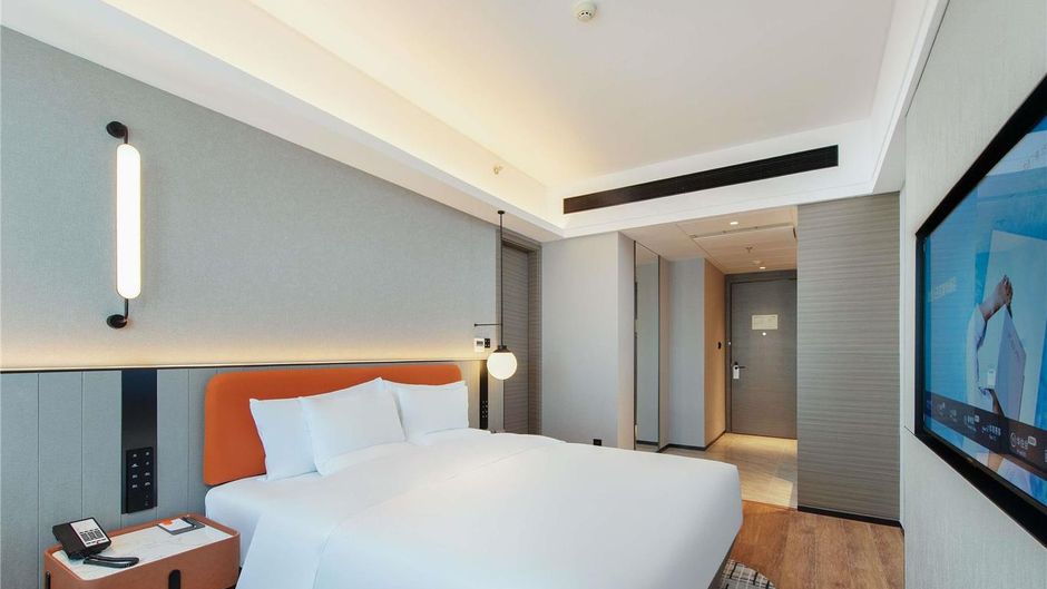 Novotel Dalian Zhongshan Square Room