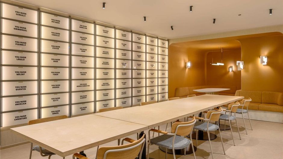 You Hotel Budapest Handwritten Collectio Meeting