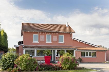 Hotel Les Pierres Dorees