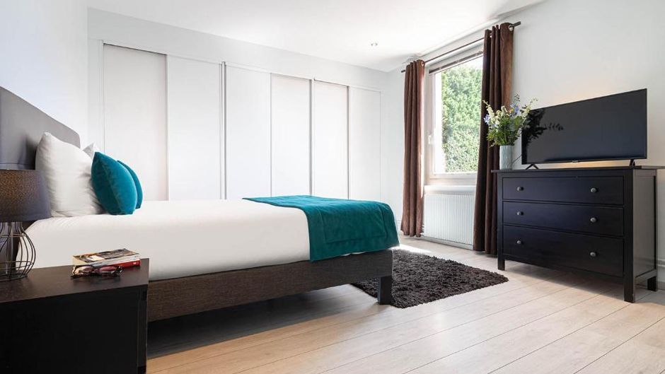 Hotel Les Pierres Dorees Room