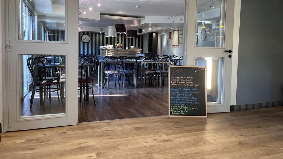Brit Hotel Baillet in France Restaurant