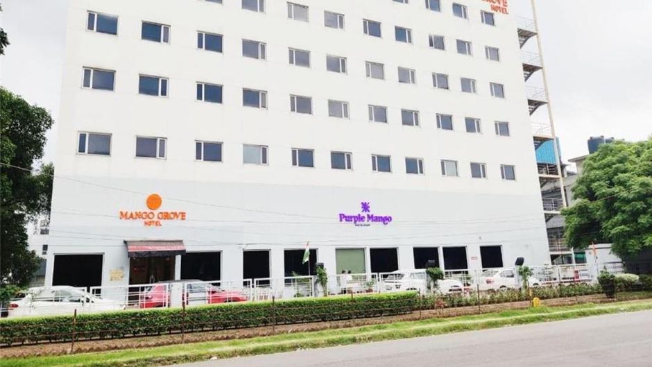 Red Fox Hotel Chandigarh Exterior
