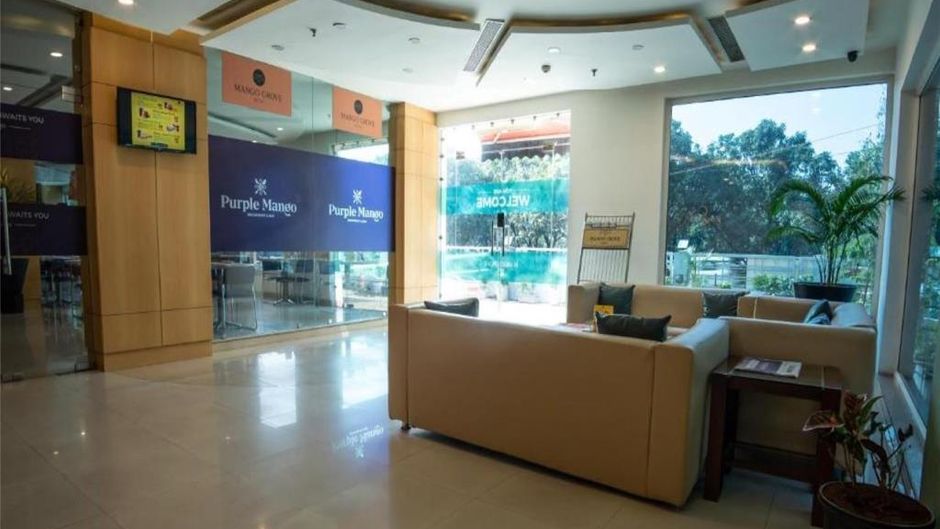 Red Fox Hotel Chandigarh Lobby