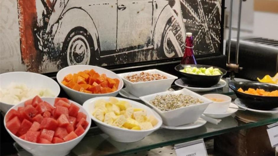 Red Fox Hotel Chandigarh Restaurant
