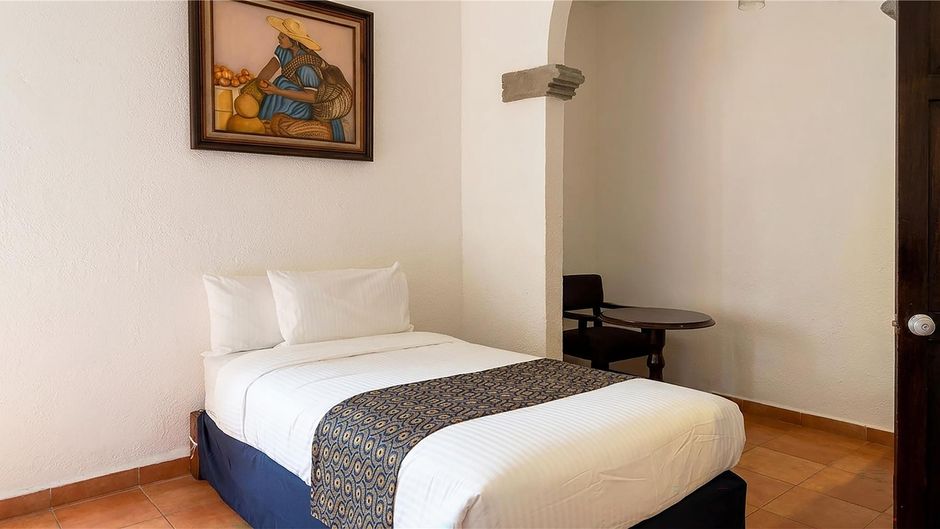 San Pedro Hotel Suite