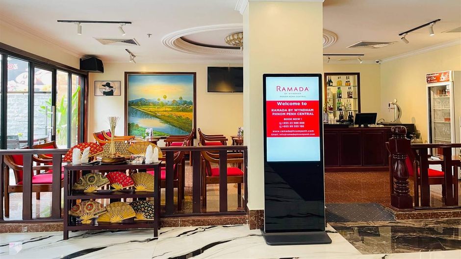 Ramada by Wyndham Phnom Penh Central Restaurant