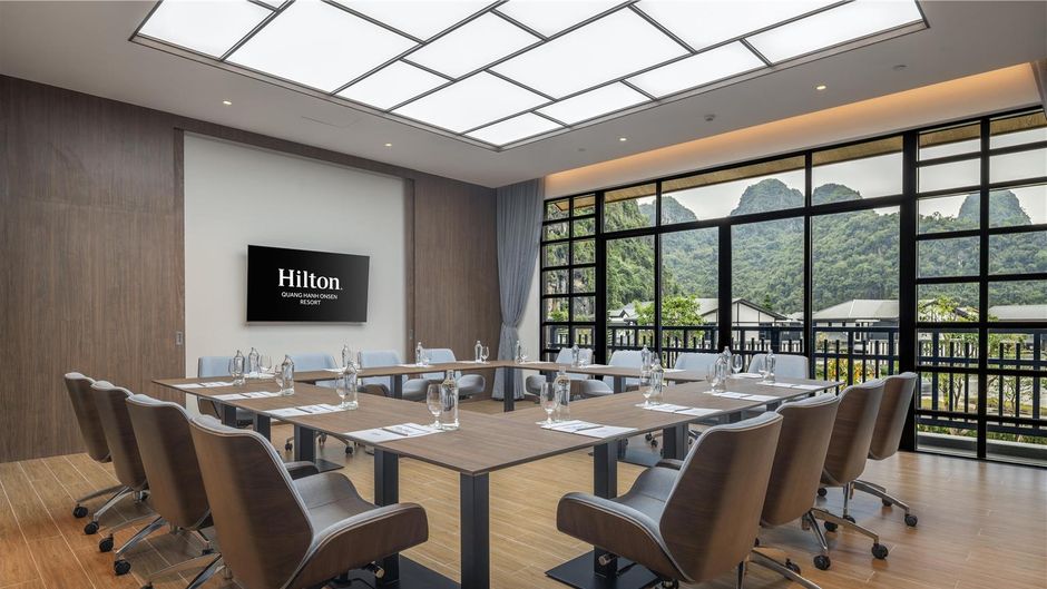 Hilton Quang Hanh Onsen Resort Meeting