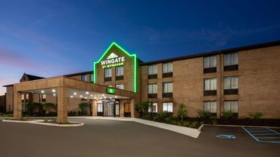 Wingate by Wyndham Livonia