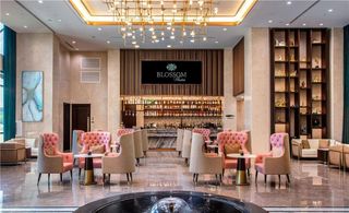Blossom Hotel Houston, Curio Collection