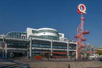 Lonsdale Quay Hotel