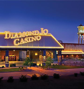 Diamond Jo Worth Casino Hotel