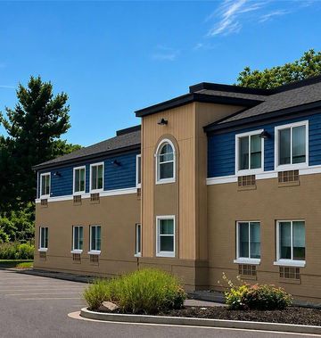AmericInn by Wyndham Holland