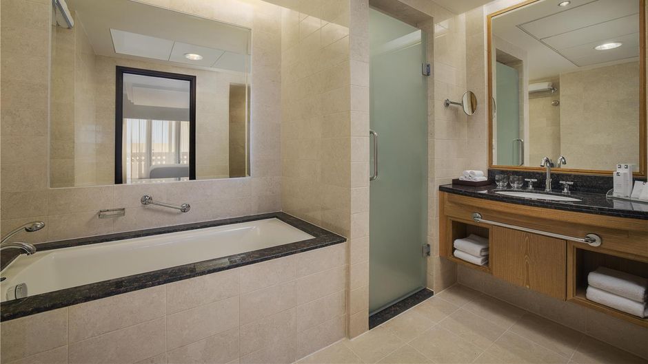 Hilton Muscat Al Bandar Room
