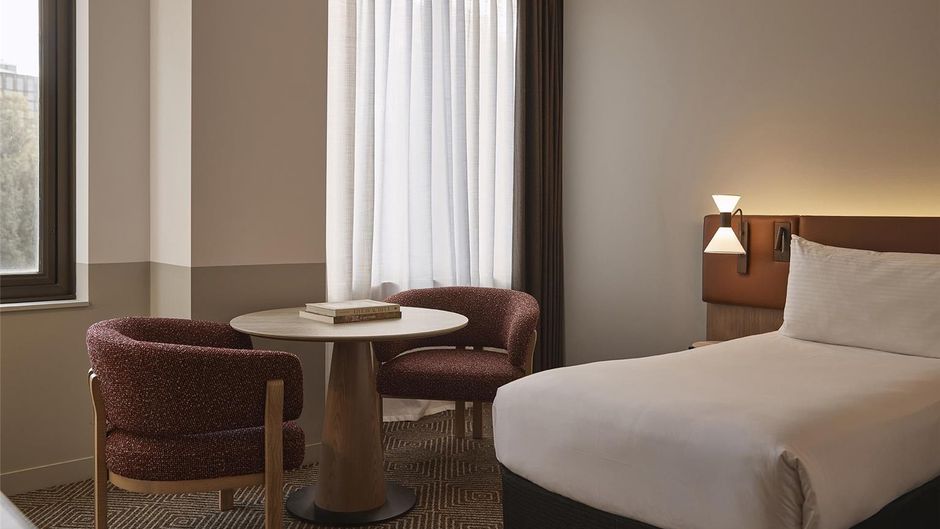 Flagstaff Gardens Melbourne Room