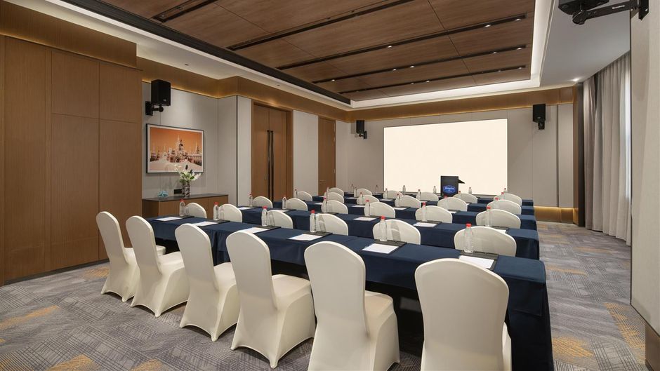 Hampton by Hilton Harbin Sophia Meeting