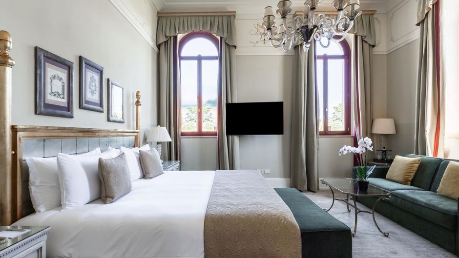 San Clemente Palace Room