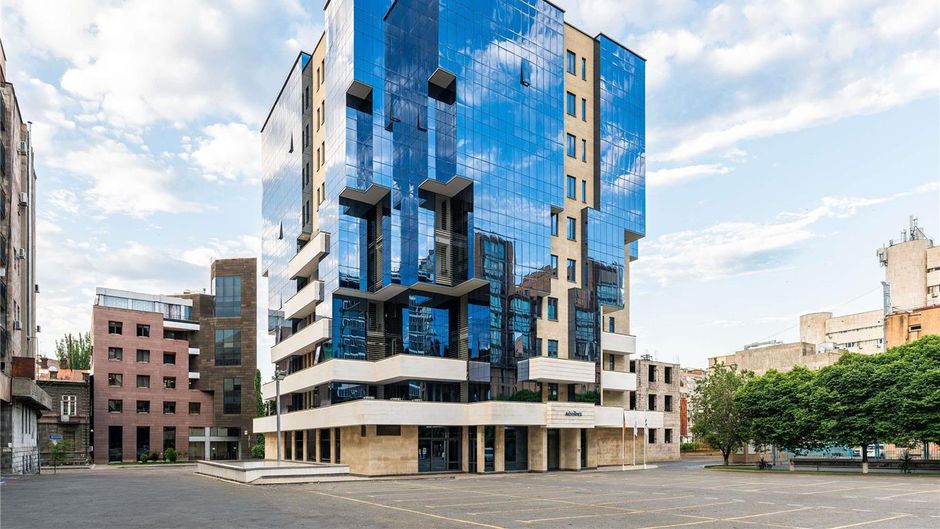 Movenpick Yerevan Exterior