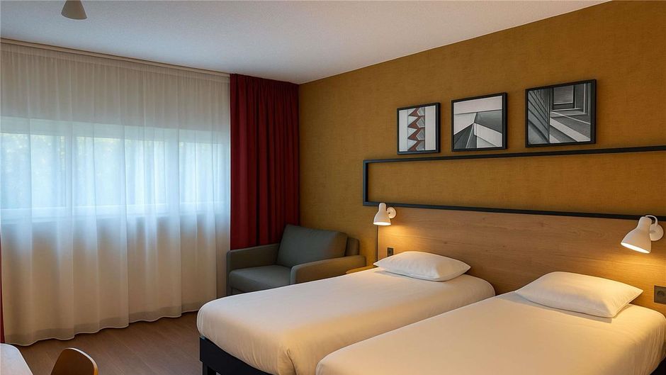 Ibis Rungis Aeroport Paris Orly Room