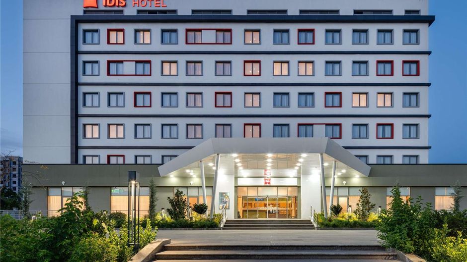 Ibis Tashkent Index Exterior