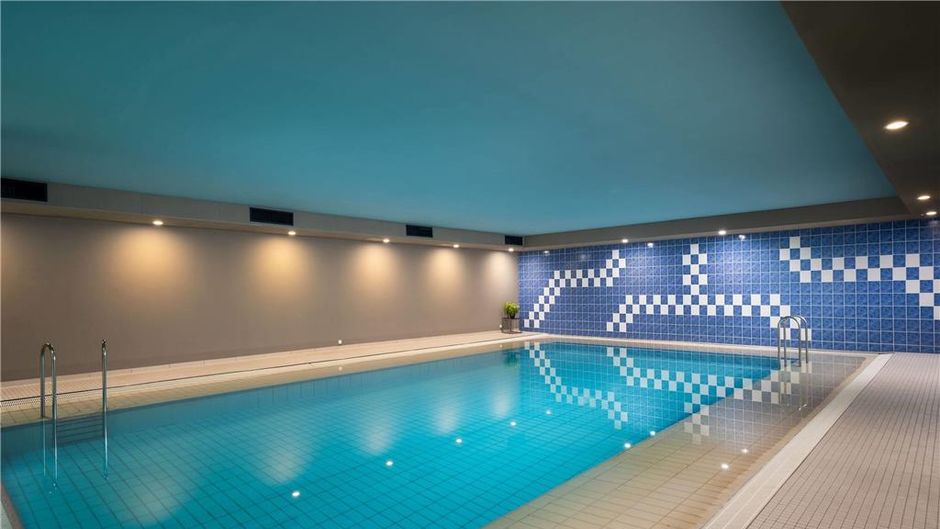 elaya Hotel Stuttgart Ludwigsburg Pool