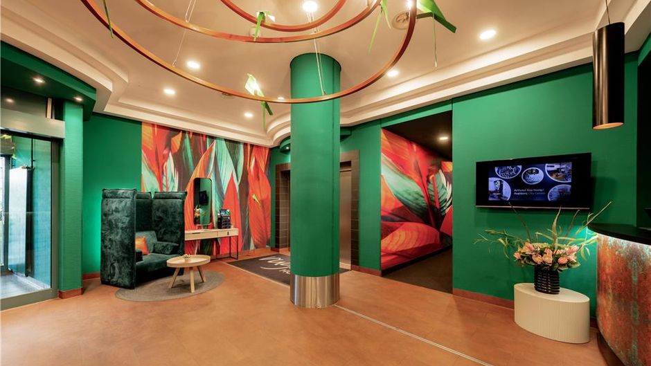 Rugs Hotel Augsburg Lobby