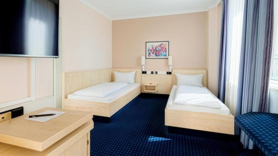 Rugs Hotel Augsburg Room