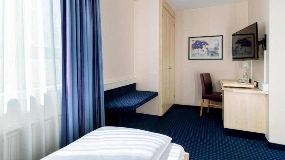 Rugs Hotel Augsburg Room