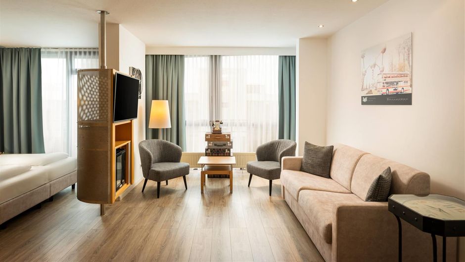 ANA Neotel Suite