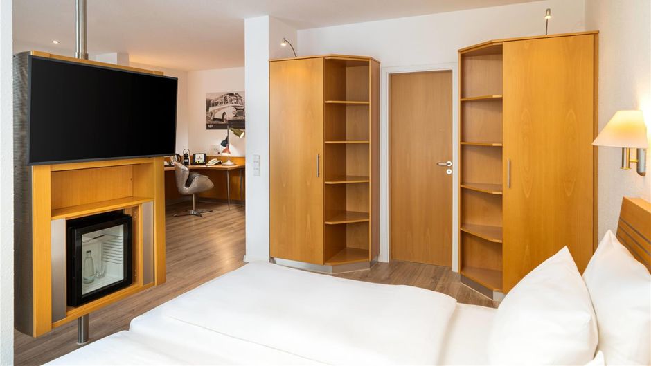 ANA Neotel Suite