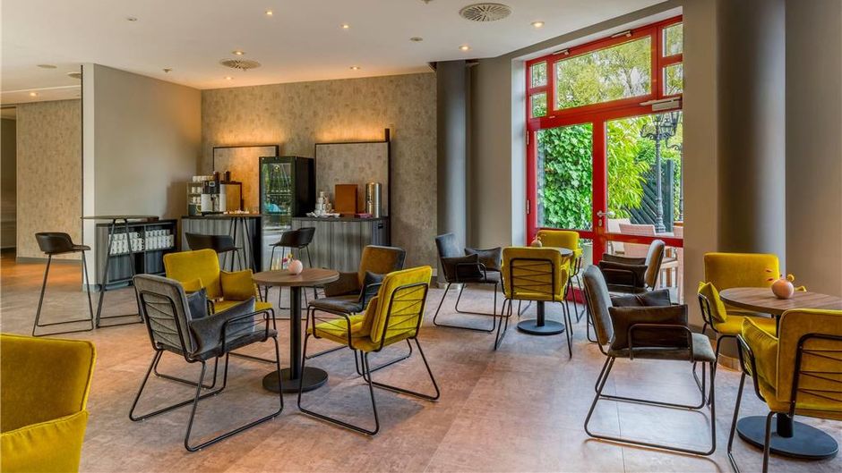 elaya Hotel Frankfurt Oberursel Lobby