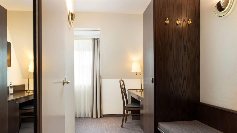 Elaya Hotel Noerdlingen Room