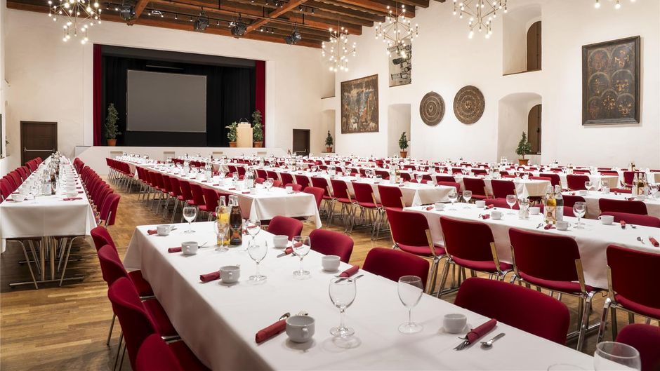 Elaya Hotel Noerdlingen Meeting