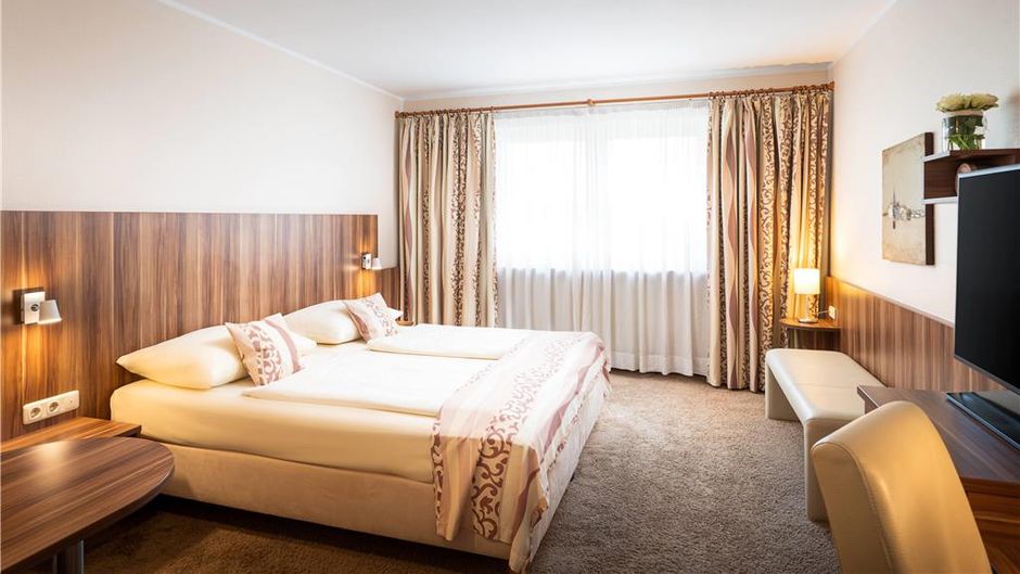 QU Hotel Augsburg Room