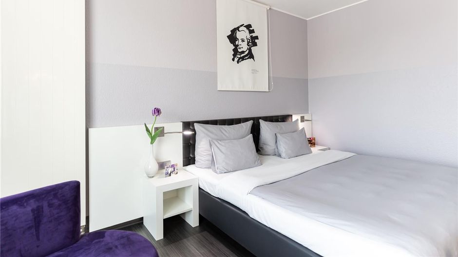 elaya Hotel Wolfenbuettel Room