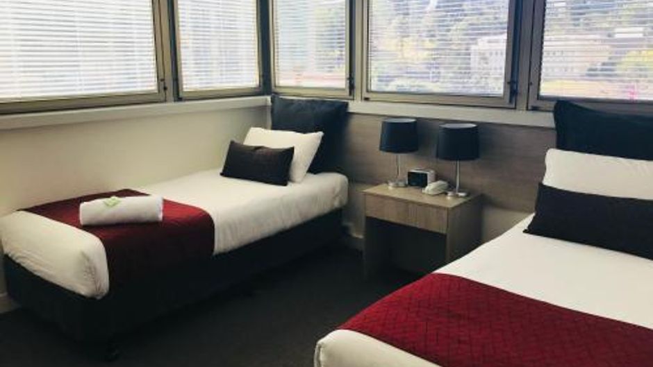 Hotel George Williams Room
