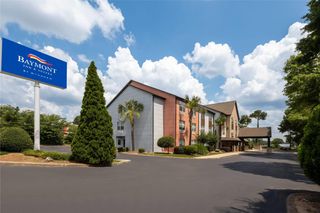 Baymont Inn & Suites Atlanta I-75 South