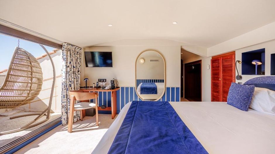 Welcome Hotel Room
