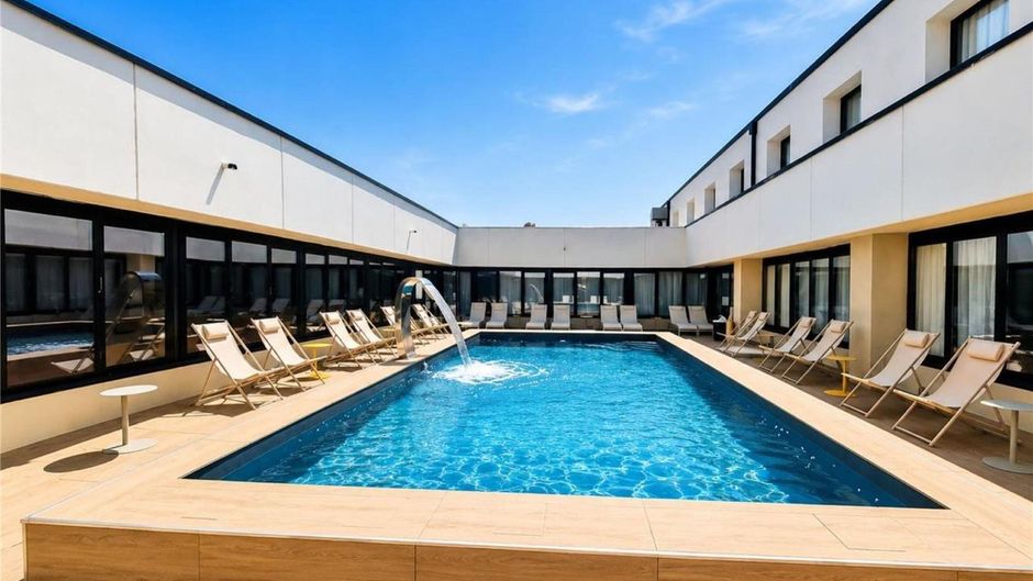 Hotel Garda Pool
