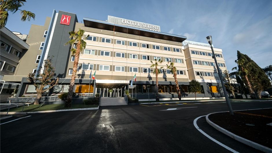 Hotel Selene Exterior