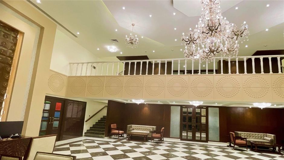 Hotel Brys Fort Lobby