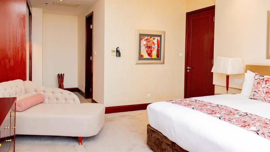 The President Walmont Hotel Room
