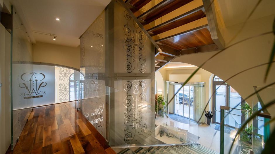 Hotel Duchi Vis a Vis Lobby