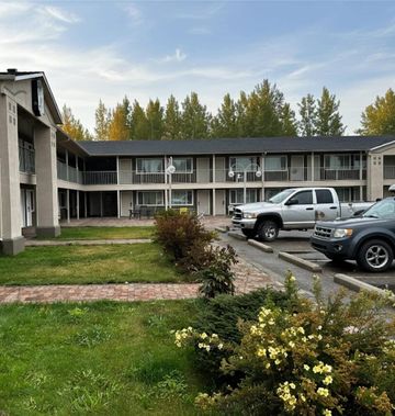 Quesnel Inn
